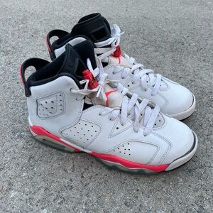 Nike Air Jordan 6 VI Retro BG White Infrared Sneakers 5.5Y 384665-123